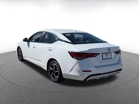 Used 2025 Nissan Sentra SV image 11