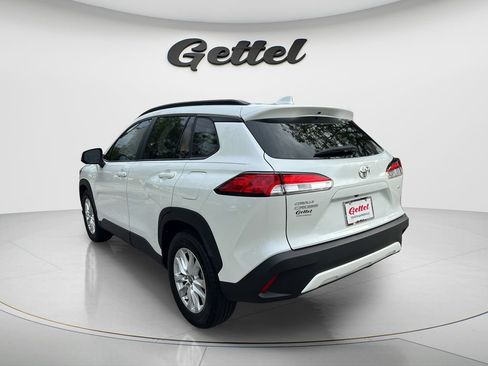 Used 2023 Toyota Corolla Cross LE FWD image 7