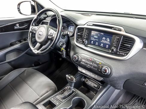 Used 2017 Kia Sorento AWD w/ LX Convenience Package image 23