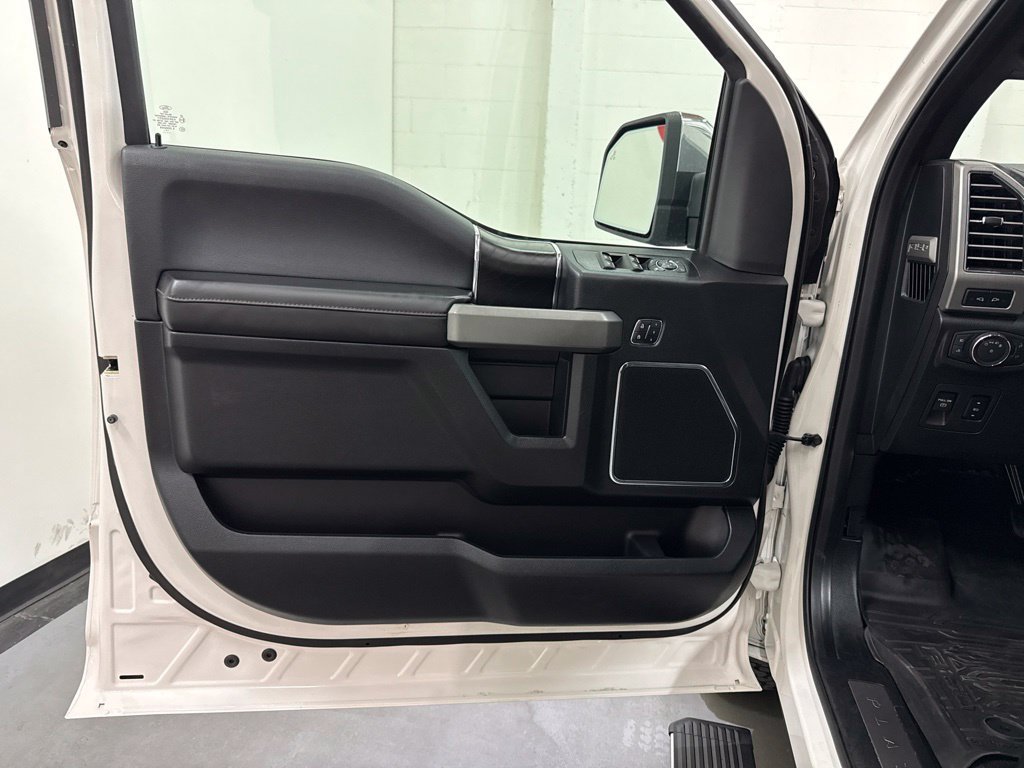Used 2018 Ford F150 Platinum w/ Equipment Group 701A Luxury AWD/4WD image 11