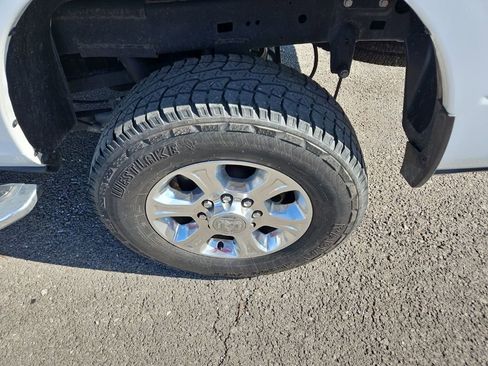Used 2024 RAM 2500 Big Horn AWD/4WD image 13