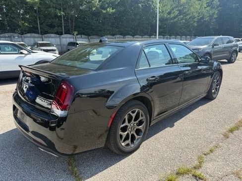 Used 2018 Chrysler 300 S w/ S Model Appearance Package AWD/4WD image 3