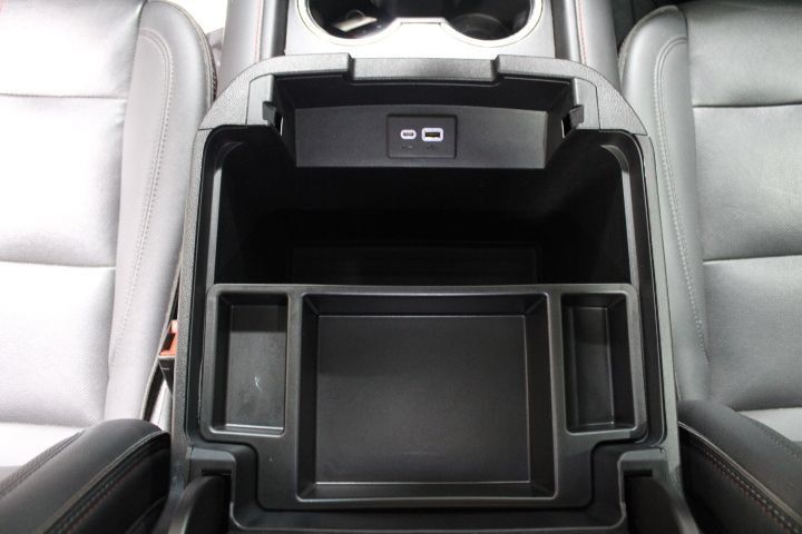 Used 2022 Chevrolet Suburban RST w/ Luxury Package AWD/4WD image 36