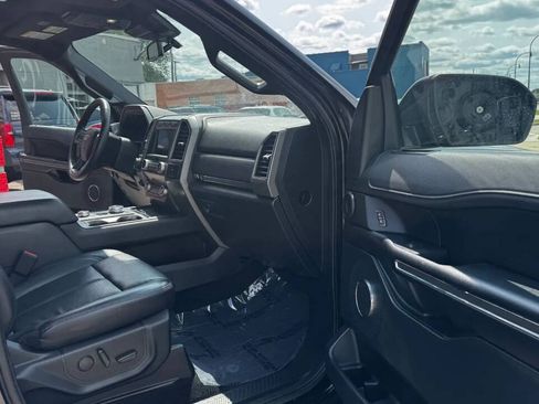 Used 2020 Ford Expedition Max XLT w/ Equipment Group 202A AWD/4WD image 16