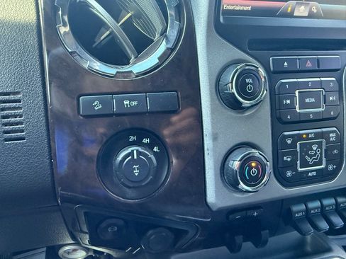 Used 2016 Ford F250 Platinum image 25