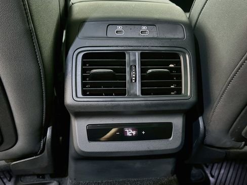 Used 2025 Audi Q5 Premium Plus w/ Premium Plus AWD/4WD image 26