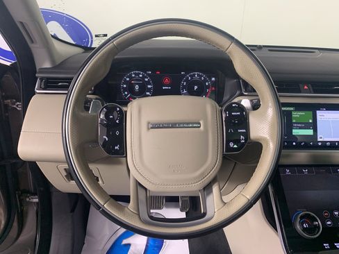 Used 2018 Land Rover Range Rover Velar R-Dynamic SE AWD/4WD image 21