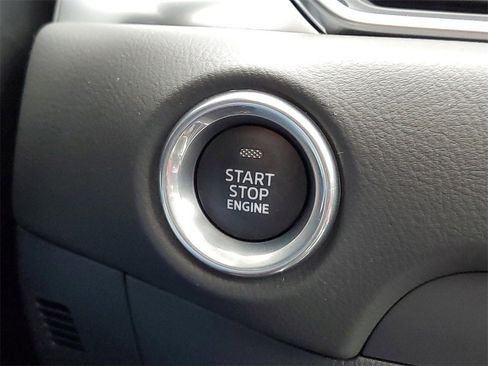 New 2025 MAZDA CX-5 Carbon Edition image 32