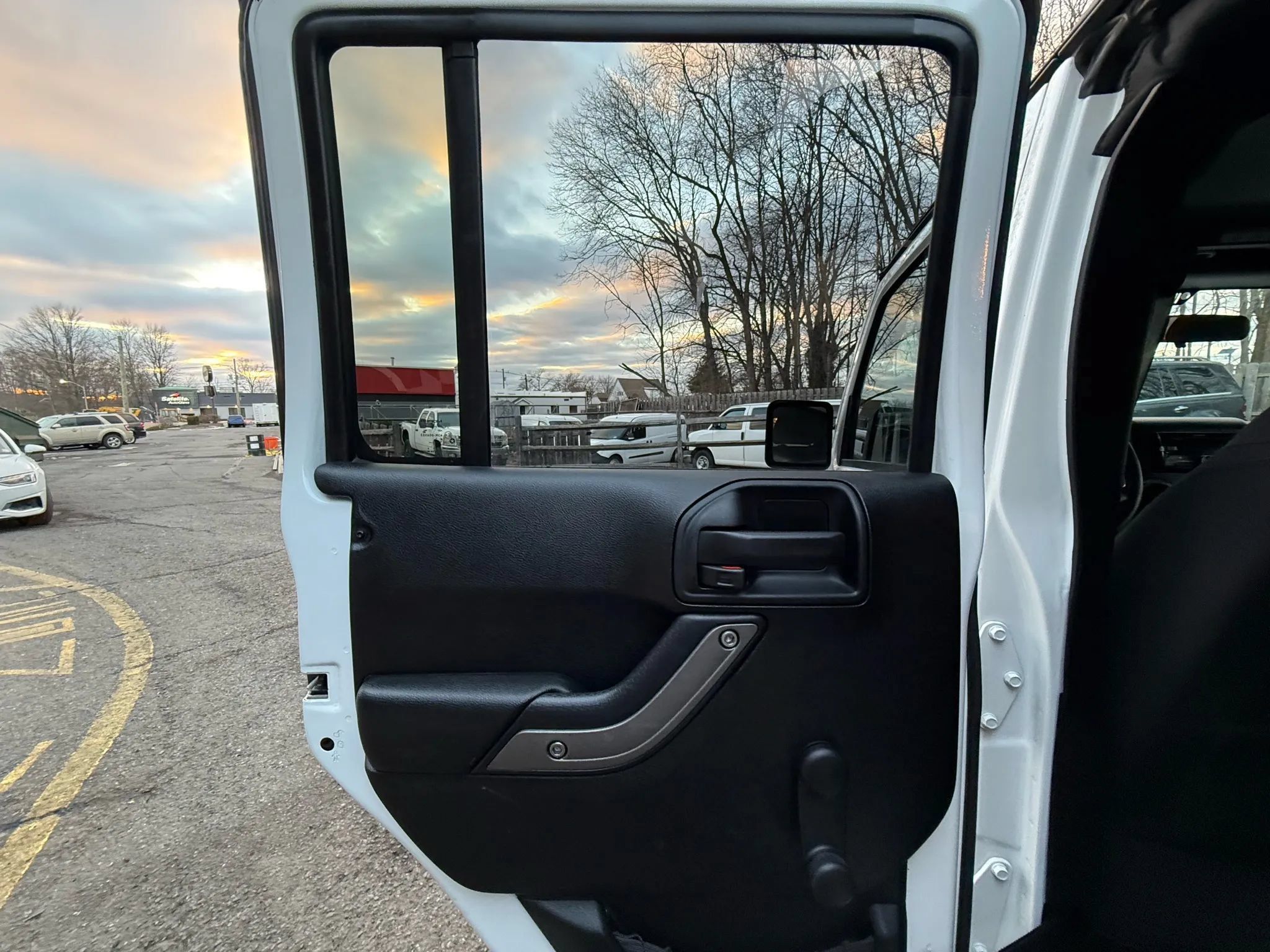 Used 2017 Jeep Wrangler Unlimited Sport AWD/4WD image 15
