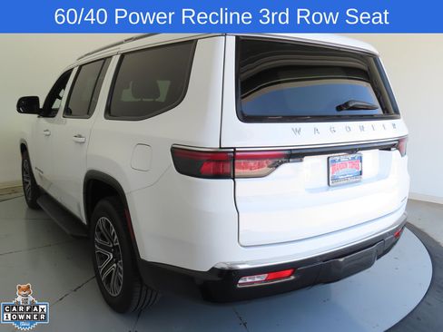Used 2024 Jeep Wagoneer Series II w/ Flexible Seating Group RWD image 6