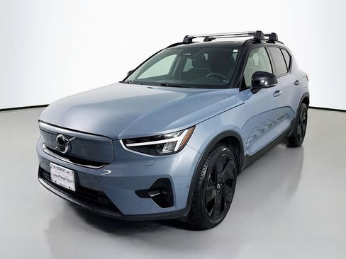Used 2023 Volvo XC40 Recharge Ultimate AWD/4WD image 1