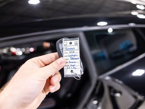 Used 2018 Lamborghini Huracan Performante image 47