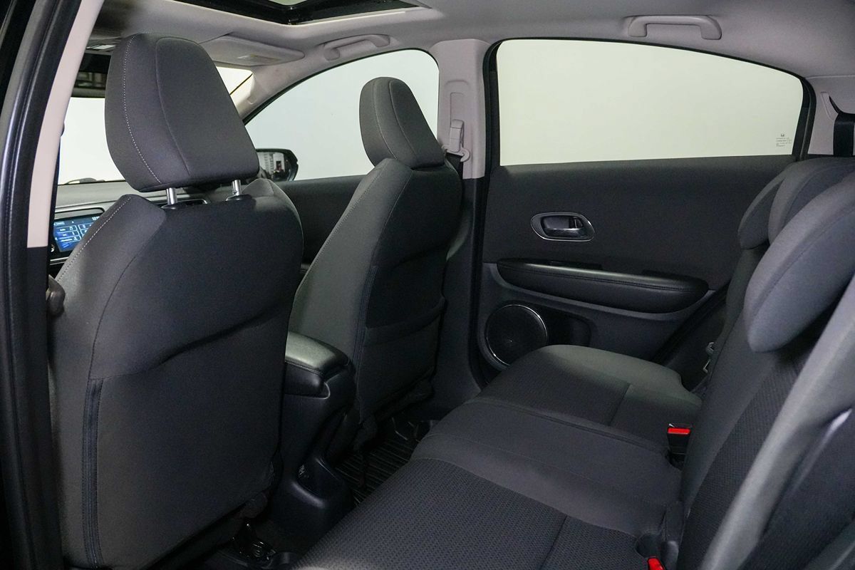 Used 2022 Honda HR-V EX image 19