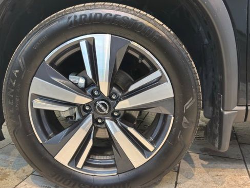 Used 2022 Nissan Rogue SL w/ SL Premium Package image 44