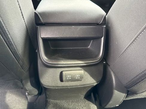 Used 2020 Subaru Outback Premium image 21