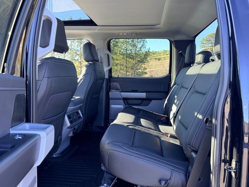 New 2026 Ford F250 XLT w/ XLT Premium Package image 38