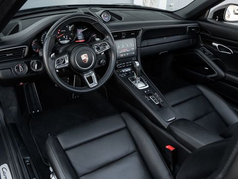 Used 2017 Porsche 911 Carrera GTS RWD image 31