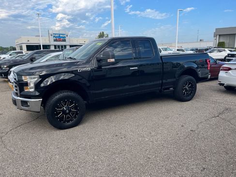 Used 2016 Ford F150 XLT w/ Equipment Group 302A Luxury AWD/4WD image 6