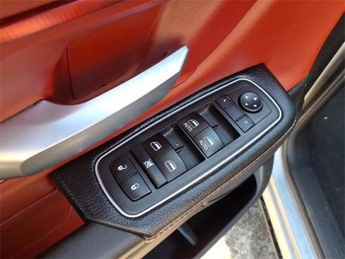 Used 2019 RAM 1500 Rebel image 19