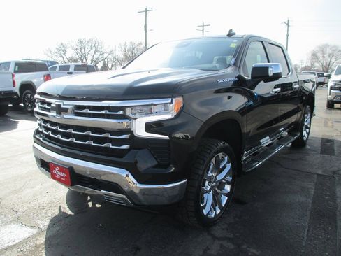 Certified 2022 Chevrolet Silverado 1500 LTZ w/ LTZ Premium Package image 12