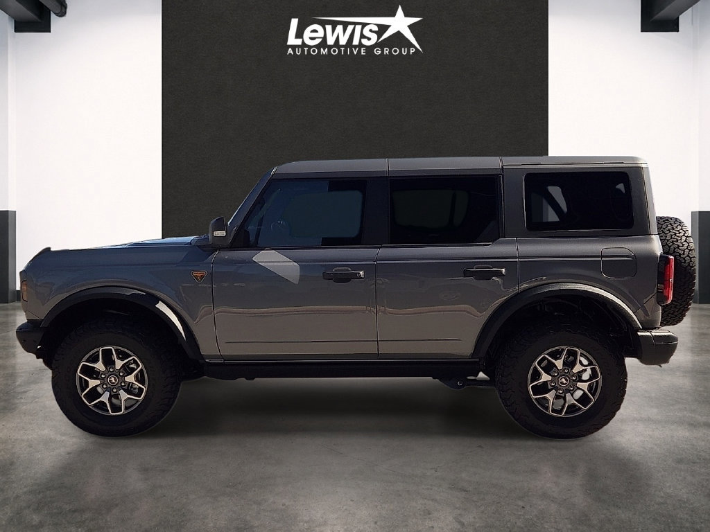 Used 2024 Ford Bronco Badlands AWD/4WD image 2