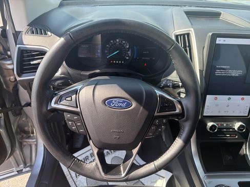 Certified 2024 Ford Edge SEL AWD/4WD image 17