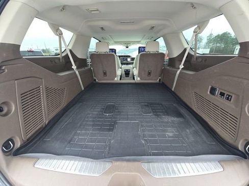 Used 2021 GMC Yukon XL Denali w/ Denali Premium Package image 14