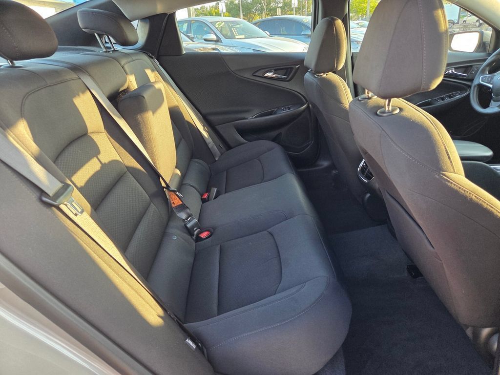 Used 2023 Chevrolet Malibu LT w/ Driver Confidence Package FWD image 17