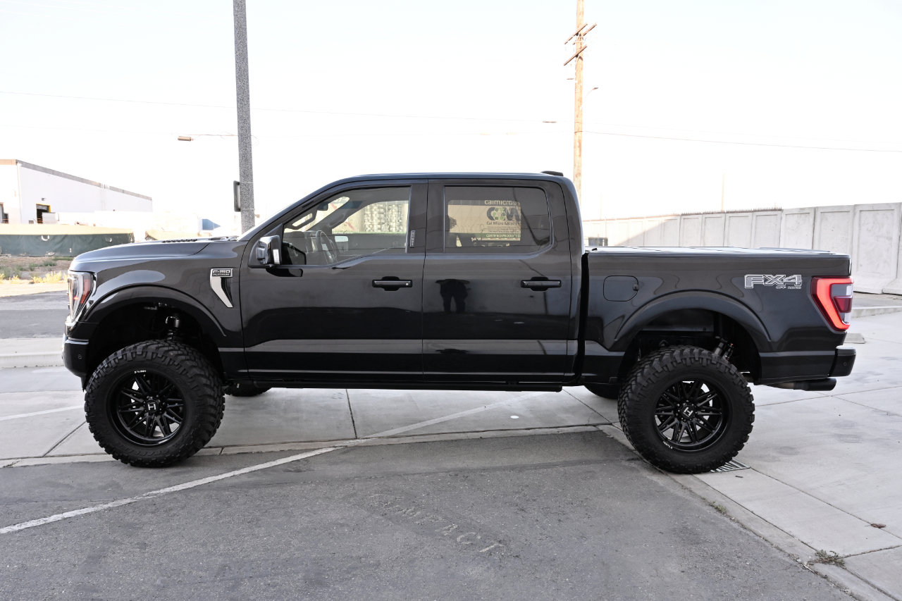 Used 2022 Ford F150 Platinum w/ FX4 Off-Road Package AWD/4WD image 3