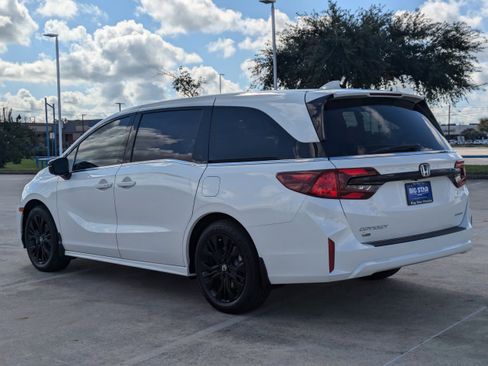New 2026 Honda Odyssey Sport-L image 7