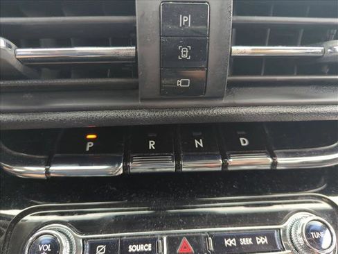 Used 2020 Lincoln Corsair FWD w/ Equipment Group 101A image 10