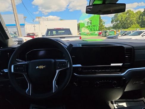 New 2026 Chevrolet Silverado 1500 LT AWD/4WD image 11