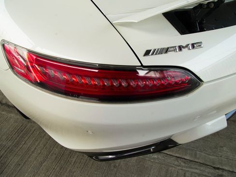 Used 2016 Mercedes-Benz AMG GT S image 14