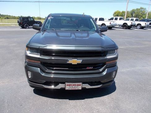 Used 2018 Chevrolet Silverado 1500 LT w/ All Star Edition AWD/4WD image 9