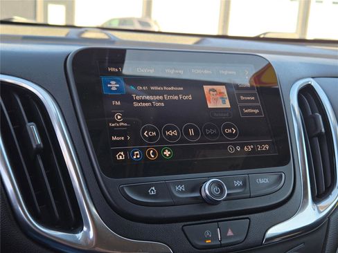 Used 2023 Chevrolet Equinox LT FWD image 27