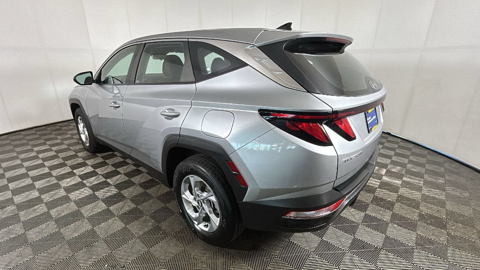 Certified 2024 Hyundai Tucson SE AWD/4WD image 5