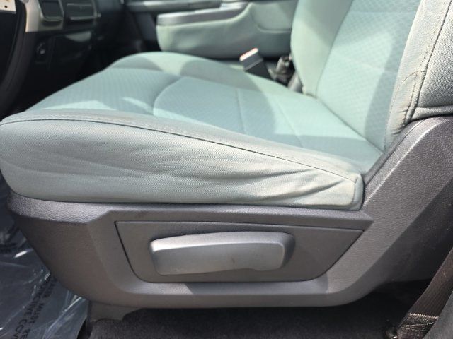 Used 2016 RAM 1500 Classic SLT RWD image 29