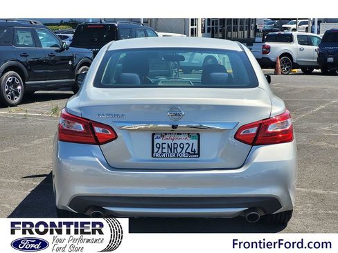 Used 2017 Nissan Altima 2.5 S w/ Power Driver Seat Package FWD image 5