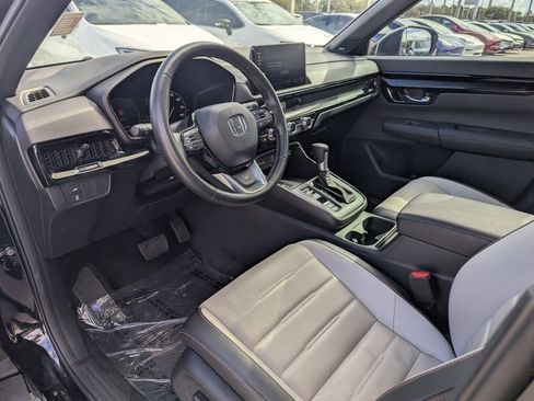 Used 2025 Honda CR-V Sport Touring image 24