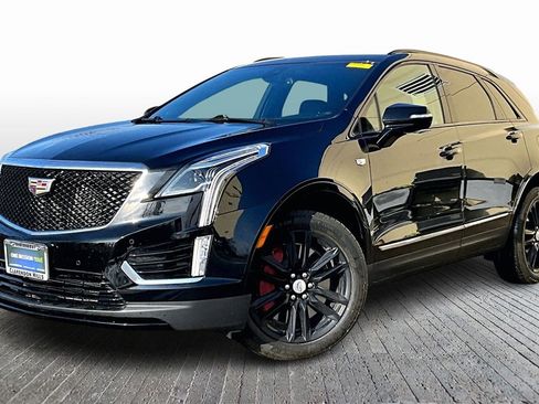Used 2023 Cadillac XT5 Sportv w/ LPO, Floor Liner Package image 3