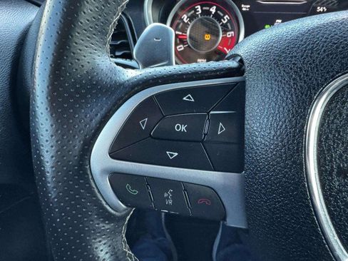 Used 2015 Dodge Challenger SRT image 28