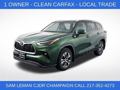 Used 2023 Toyota Highlander XLE image 3