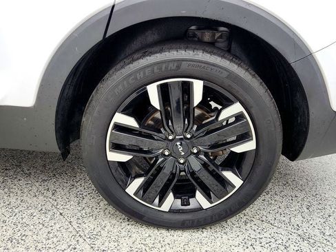 Used 2023 Kia Telluride SX AWD/4WD image 9