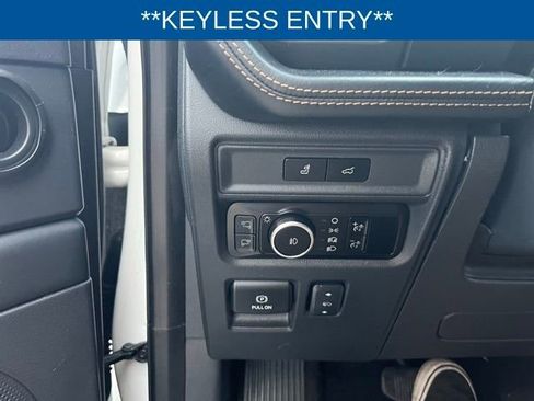 Used 2023 Ford Expedition Platinum image 8