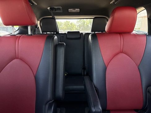 Used 2023 Toyota Highlander XSE AWD/4WD image 20