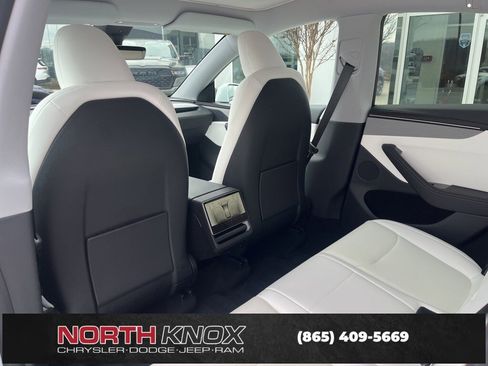 Used 2026 Tesla Model Y Long Range image 15