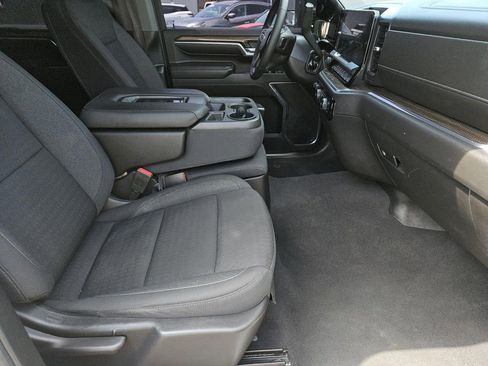 Used 2024 Chevrolet Silverado 2500 LT image 30