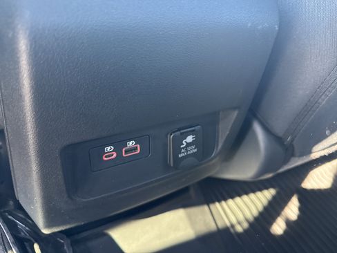 Used 2024 Nissan Frontier PRO-4X w/ Pro Convenience Package AWD/4WD image 13