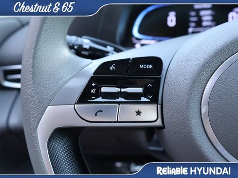 Certified 2024 Hyundai Elantra SE FWD image 25