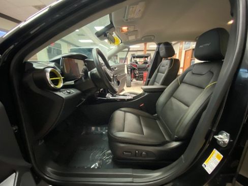 Used 2025 Chevrolet Trax ACTIV w/ Driver Confidence Package FWD image 18